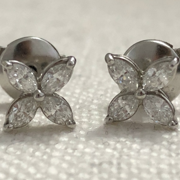 Tiffany & Co. Authentic Diamond and Platinum Victoria Earrings - Picture 3 of 6